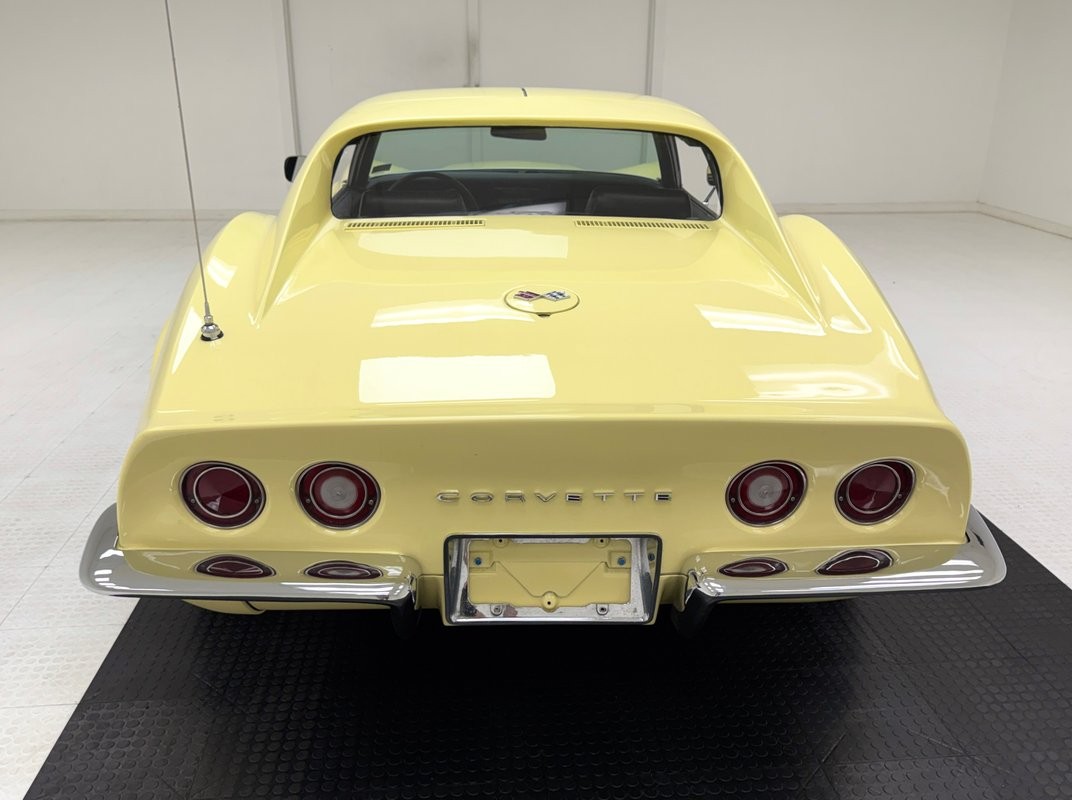 1969 Butternut Yellow Chevrolet Corvette   | C3 Corvette Photo 7