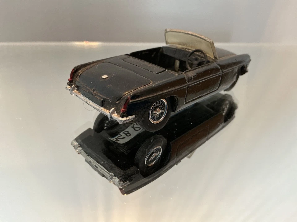 MGB Roadster 1962 Black Model Car 1/43 ? hand built? - Image 4 of 4