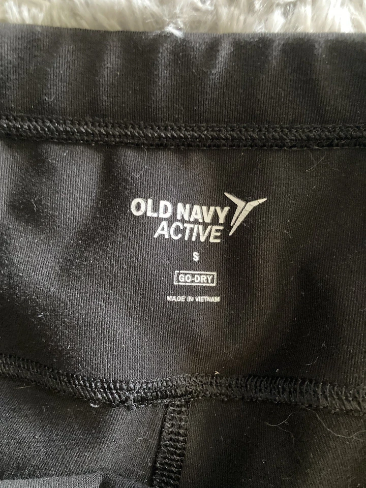 Old Navy Active Maternity Leggings Go-Dry Womens Small Black Elastic Waist - Image 3 of 4