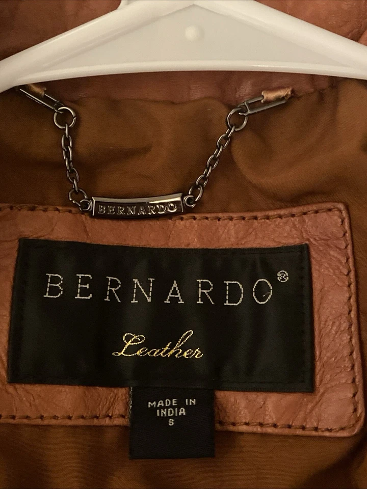 BERNARDO women's brown moto Leather  jacket Biker chic - Image 4 of 4