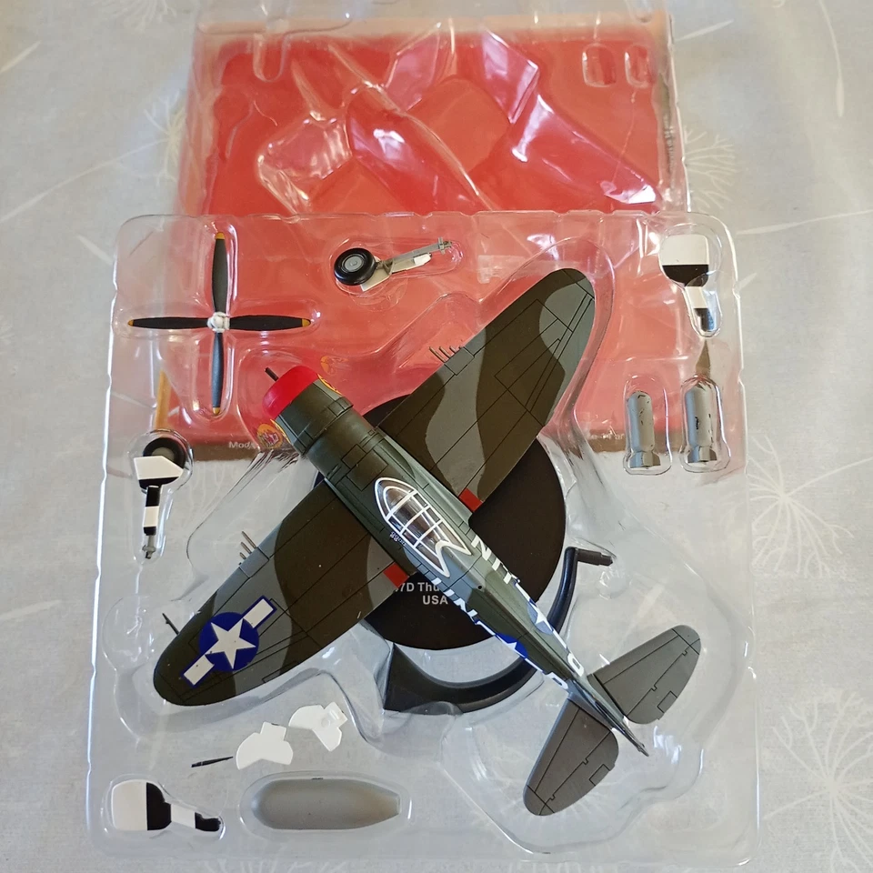 avion militaire 1/72 die cast IXO [42] - P-47D THUNDERBOLT - Photo 1/1