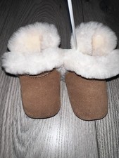 UGG Lassen Baby Suede Slip-on Boots Brown/White 0/1 Newborn