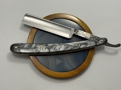 Vintage Hand Forged 5/8  Beau Brummel No.35 Razor Shave Ready Solingen Germany.