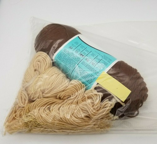 Festive Mary Maxim Christmas Nativity Stable Needlecraft Kit, Free Shipping! - Picture 2 of 2