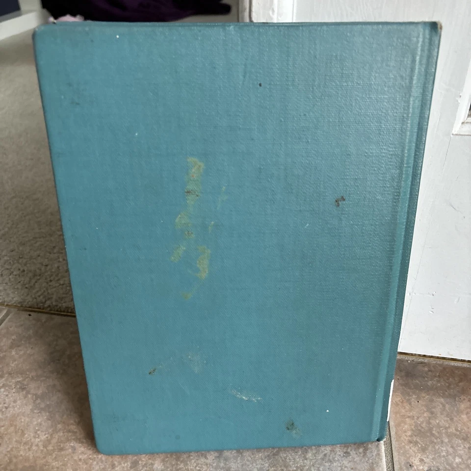 Sincere's Sewing Machine Service Book 2nd Ed 1st Print 1970 by Ewers and Baylor - Image 4 of 4