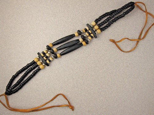 Vintage 80s 90s Wood Beaded CHOKER 