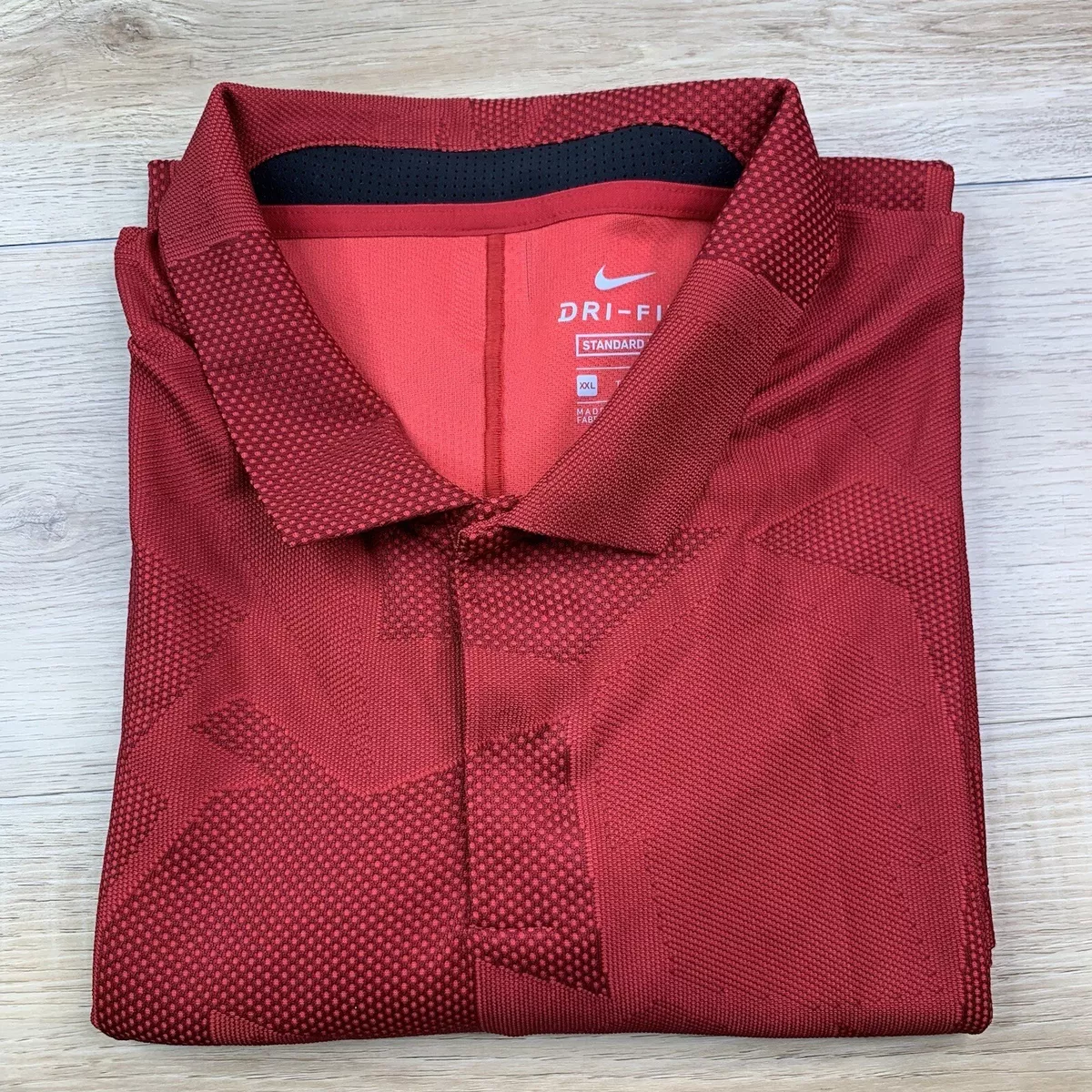 Nike red camo 2024 golf shirt