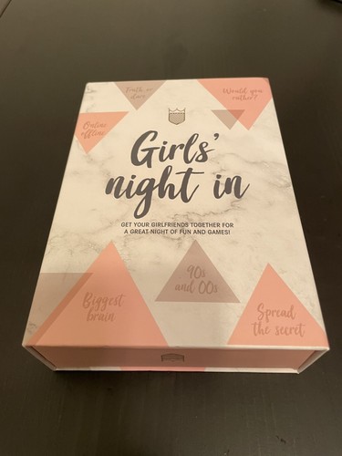 Girls Night In Female Powered Trivia Questions Card Game Party Board Game - 第 1/3 張圖片