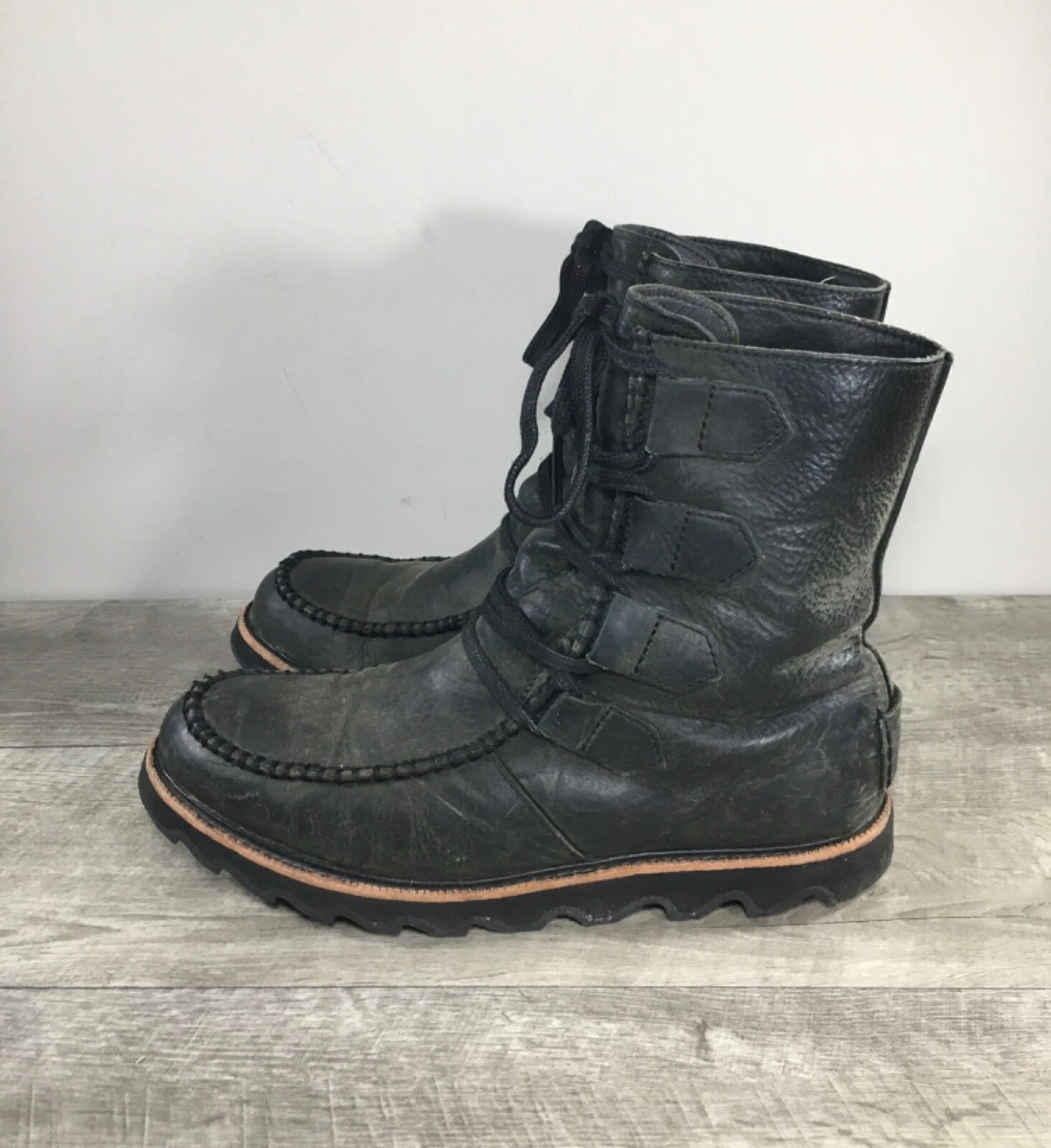 sorel mad boot high top lace up oiled leather combat boots