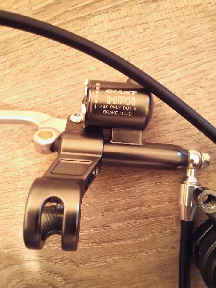 PIEZAS FRENO HIDRÁULICO DELANTERO GIGANTE MPH VINTAGE Foto 3 de 4
