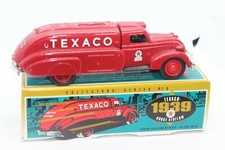 ERTL TEXACO 1939 DODGE AIRFLOW TANKER TRUCK BANK IN BOX