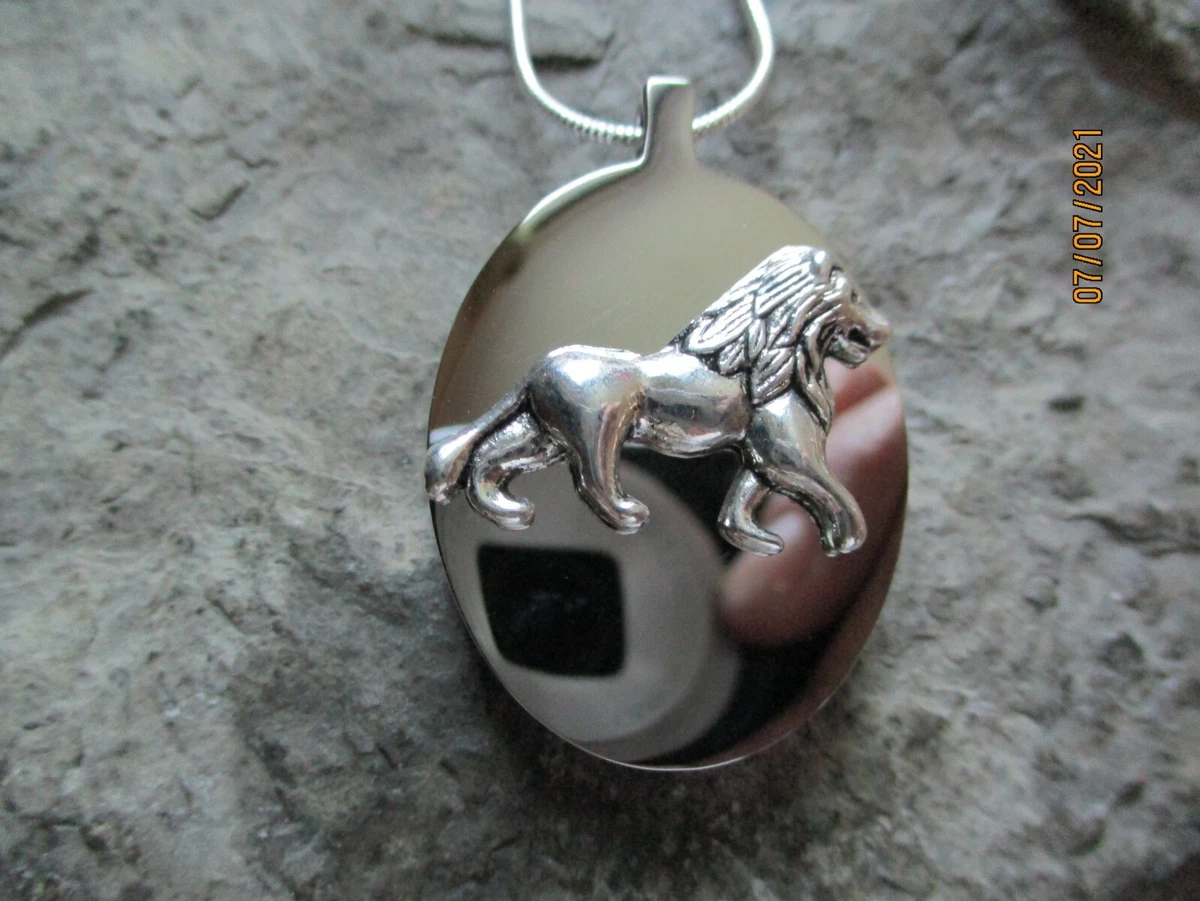 STAINLESS STEEL LION URN NECKLACE MOURNING ASHES LOCK OF HAIR
