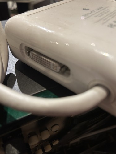 Apple DVI to ADC Adapter - Photo 2/9