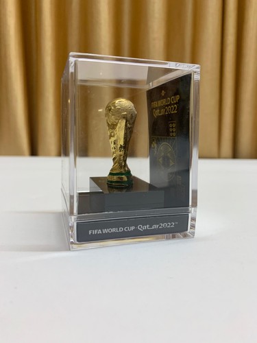 FIFA World Cup Qatar 2022 Trophy Replica in acrylic case (FIFA Licensed Product) - Picture 7 of 9