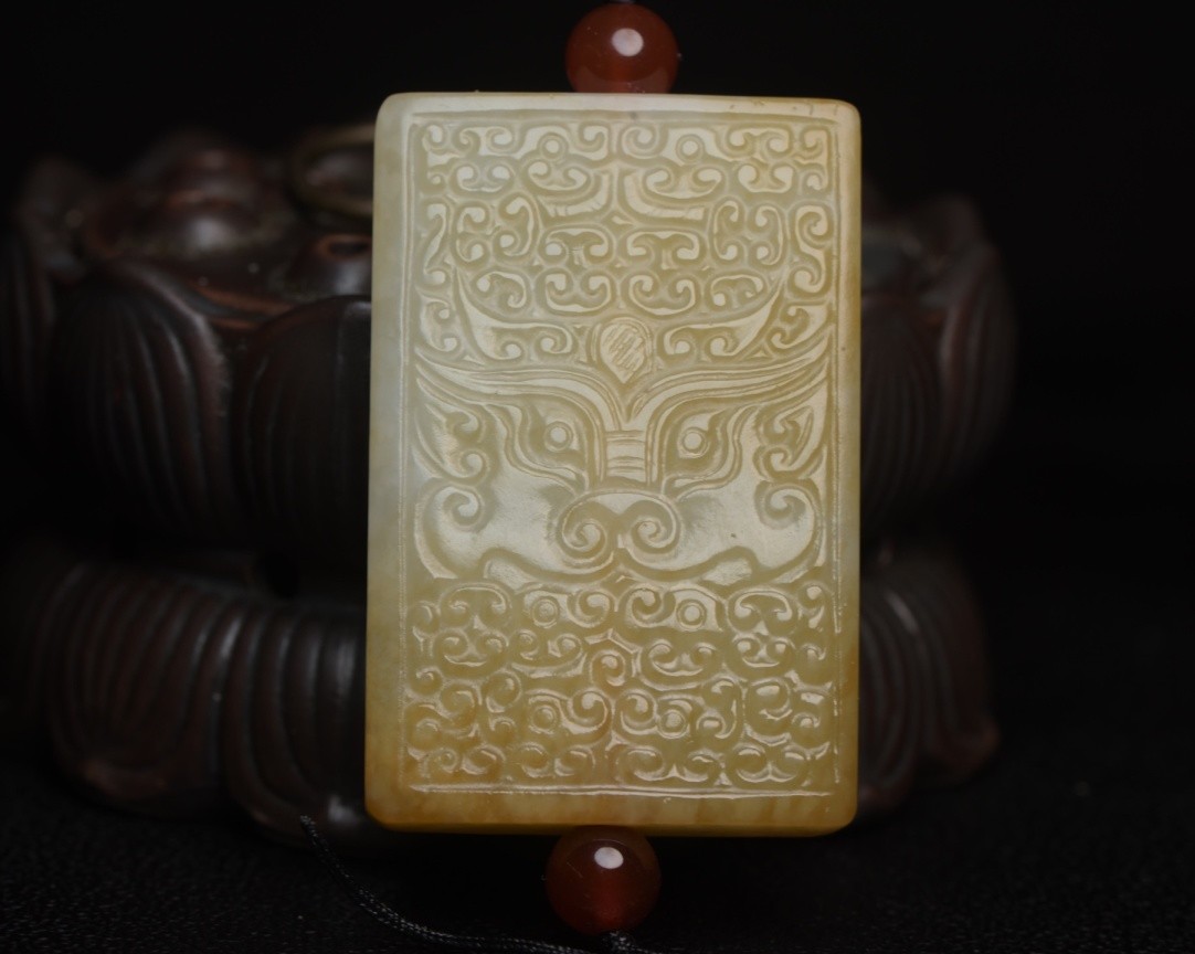 China Jade Hetiano Artesanal Tallado Protección Mal Repelente Símbolo Tótem Chino