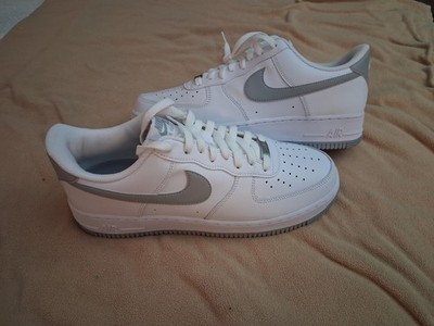 Nike Air Force 1 Low '07 White Light Smoke Grey Size 10.5 FJ4146-100 NWOB Men's