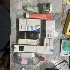 LOT of 13 Skin Care & Hair Products. Cerave, La Roche, Garnier, Lanbena, Twilash