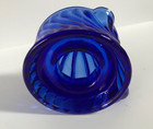 VINTAGE COBALT BLUE 2 SPOUT GLASS REAMER SWIRL DESIGN WITH SINGLE HANDLE — photo 3