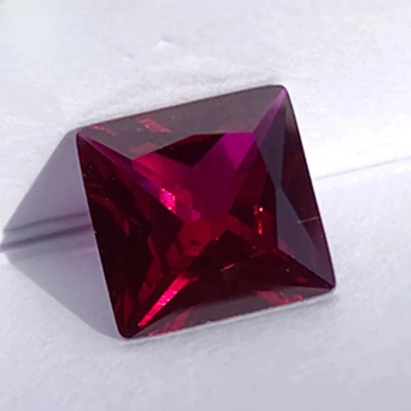 Pigeon Red Lab Grown Ruby 0.5-10ct AGL Princess Cut VVS1 Factory Directly Sale - Image 2 of 4