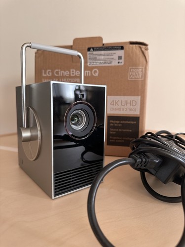 LG CineBeam Qube 4K RGB Laser Projector 120" 500 ANSI Home Theater / HU710PB NEW