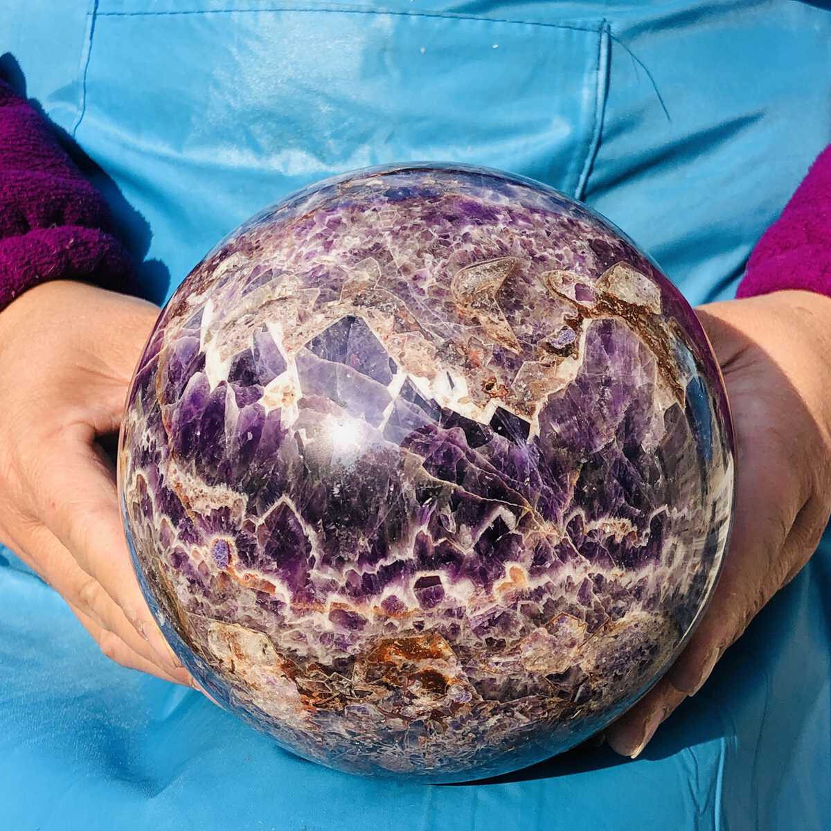 Natural 3370G Amethyst Quartz Crystal Sphere for Healing and Meditation
