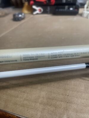 South Bend R2F 7  Performance Series SP-702 Medium Heavy 12-30lbs Spin Rod