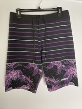 OAKLEY - MEN'S 30 - PURPLE PERFORMANCE FIT BOARD SHORTS / SWIM TRUNKS