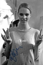 Lily Sullivan autograph signed 20x30 cm picture