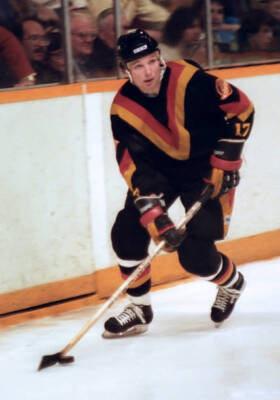 Jerry Butler Of The Vancouver Canucks 1980 Ice Hockey Old Photo