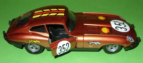 Polistil / SN02 Jaguar XK-E 4.2 Litre / Boxed - Picture 4 of 12