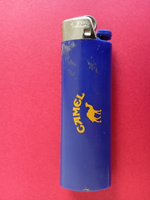 KAMEL GASFEUERZEUG WERBUNG ~ ADVERTISING CAMEL GAS LIGHTER