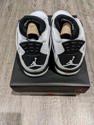 Youth Size 5.5 - Nike Air Jordan 4 Retro Military Black (GS Youth Size 5.5 - Nike Air Jordan 4 Retro Military Black (GS
