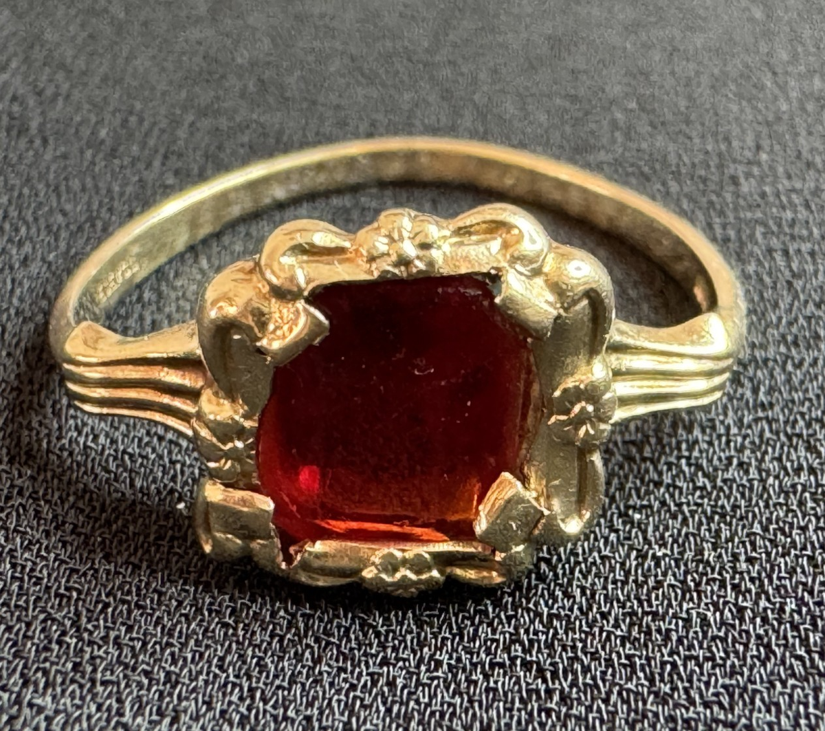 Antique Esemco 10K Yellow Gold Synthetic Ruby Cocktail Ring Art