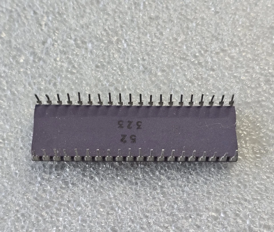Vintage, Intel 8086 CPU, 1979, seltenes Sammlerstück Mikroprozessor, lila Keramik - Bild 3 von 3