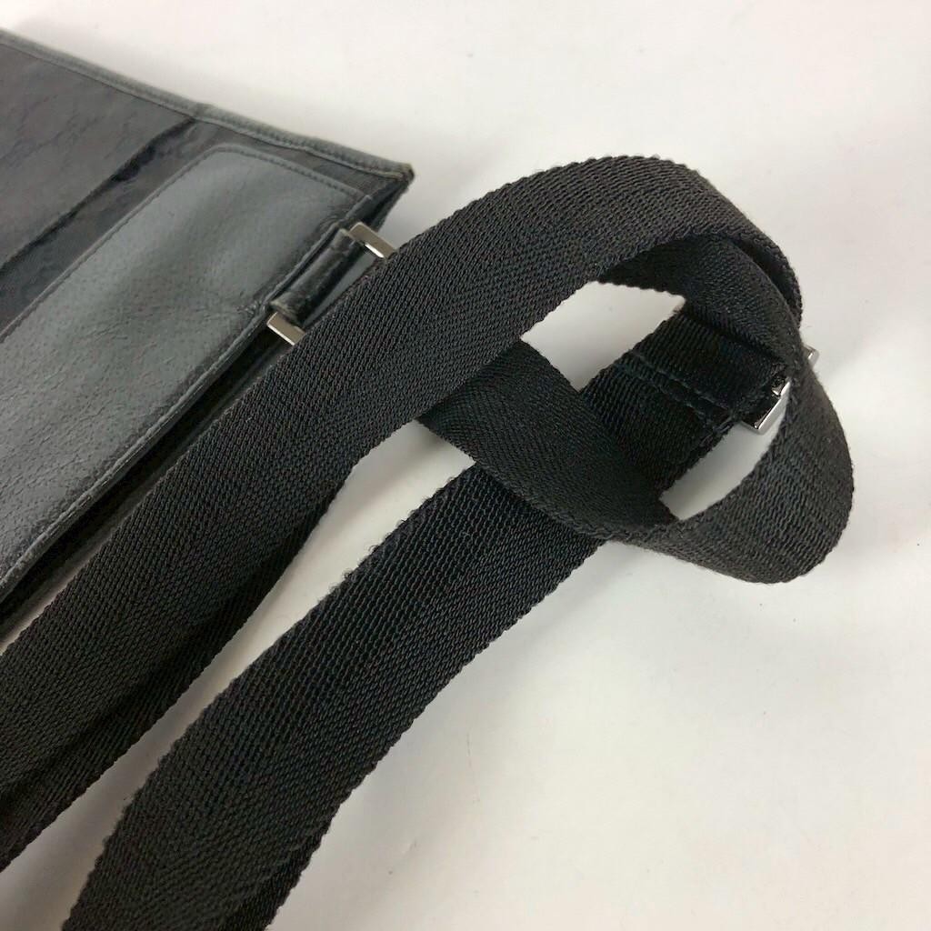 GUCCI Black GG Canvas Shoulder Bag Crossbody Messenger Bag Canvas Authentic thumbnail 6