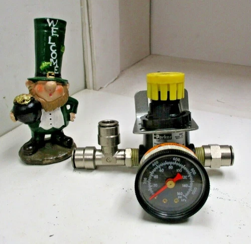 Parker 14R113Ec 1/4" Regulator (IN GOOD WORKING CONDITION)
