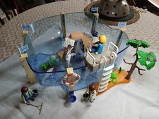 Aquarium 3 PLAYMOBIL 9060 transformé - Bassin des dauphins soigneurs accessoires
