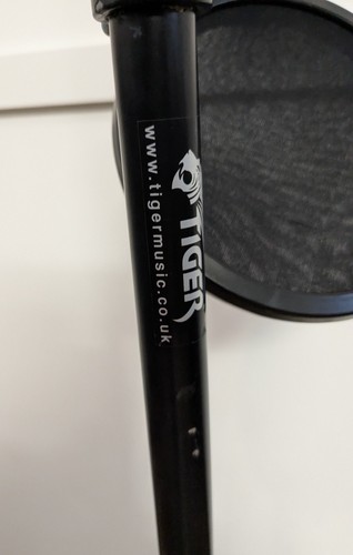 RETRO "Elvis" Model Tiger Music Dynamic Microphone With Height Adjusting Stand - Picture 9 of 12