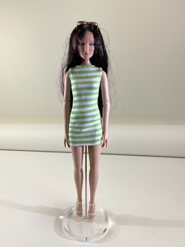 Tonner 16" Fashion Doll w Outfit Green Mini Skirt Stripe Sunglasses Charity DS51 - Picture 2 of 3