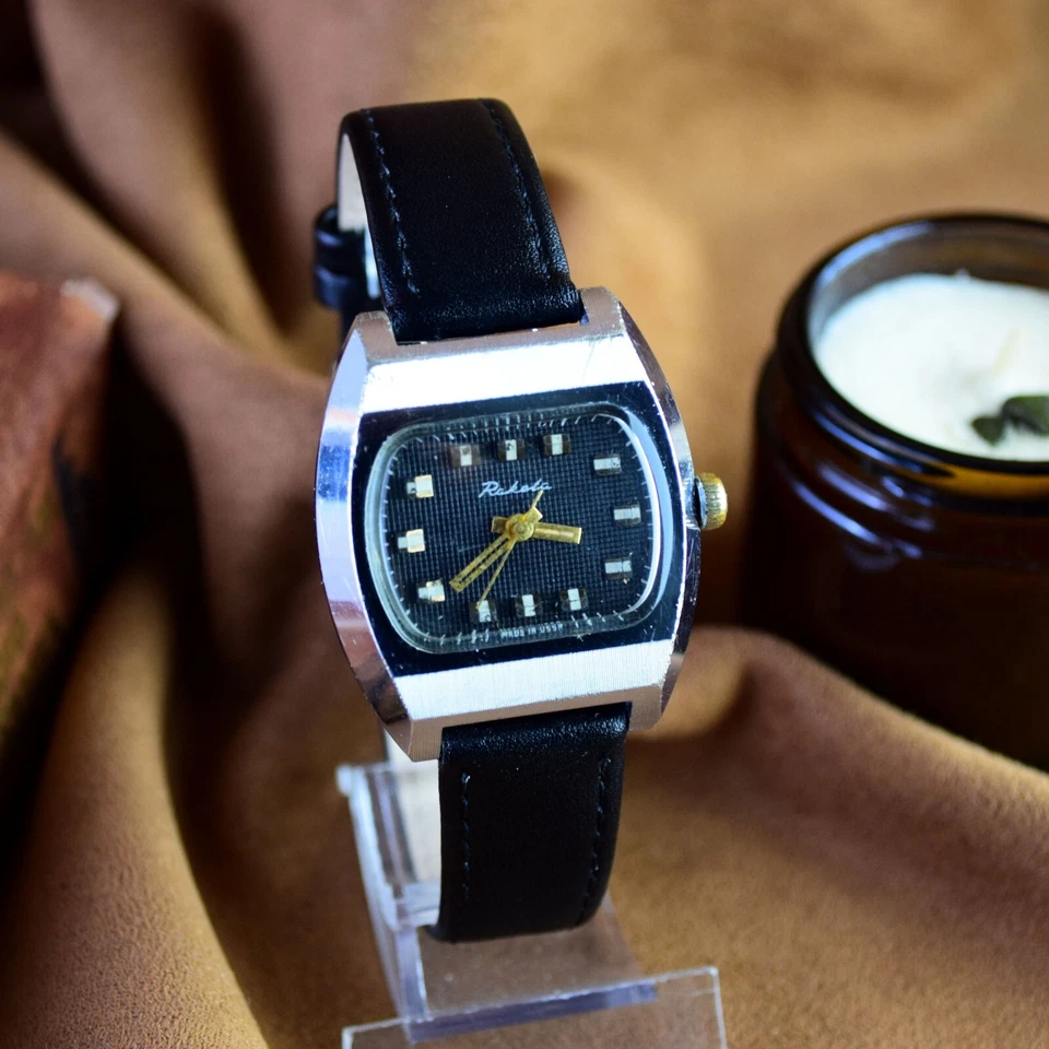 Reloj Pulsera Raketa Soviético URSS Vintage Mecánico Hombre 2609 Reparado Foto 2 de 4