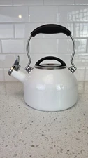 Chantal White Enamel Whistling Teakettle 1.8 Qt – Enamel on Steel