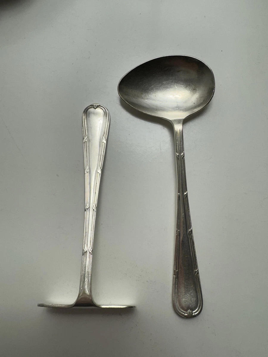 Vintage E.P.N.S. Baby Feeding Set – Food Pusher & Baby Spoon – Sheffield England