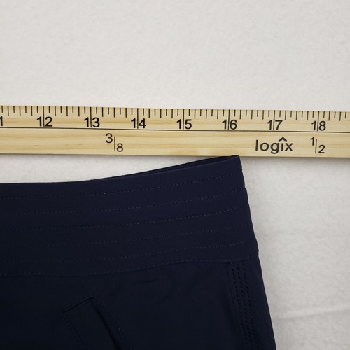 Athleta Shorts Women 8 navy blue polyester blend waist 32 zip back pockets - Picture 12 of 12