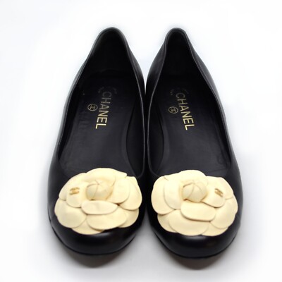 Chanel Black White Leather Camelia Flower Ballet Flats Pre-Owned