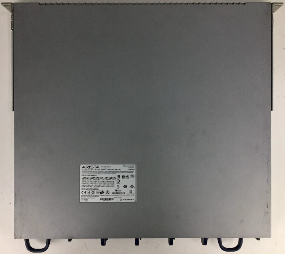 Conmutador Arista DCS-7050QX-32-R 32x 40 Gig QSFP+ 2x PWR-460AC-R Capa 3 Foto 2 de 4