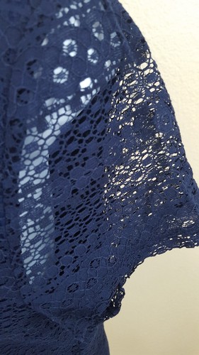 Leo & Nicole Womens Top Size S Short Sleeved Lace in Admiral NAVY New With Tags - Picture 6 of 11