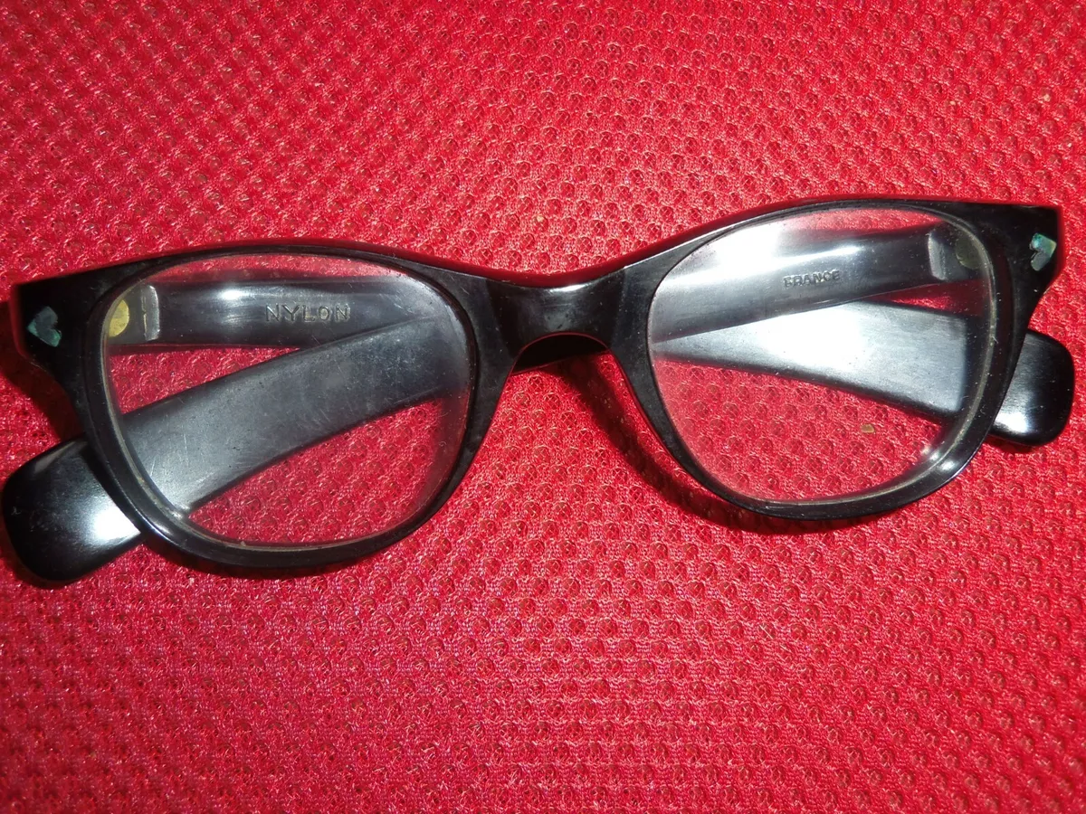 VINTAGE  TART ARNEL OPTICAL OTE BLACK SIXTIES GLASSES