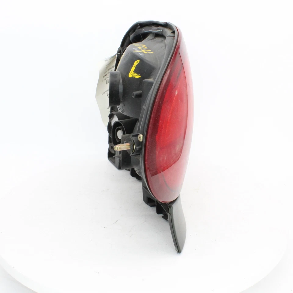 1999 Chevrolet Metro Tail Light Assembly Part Number 91173740 - Image 2 of 4
