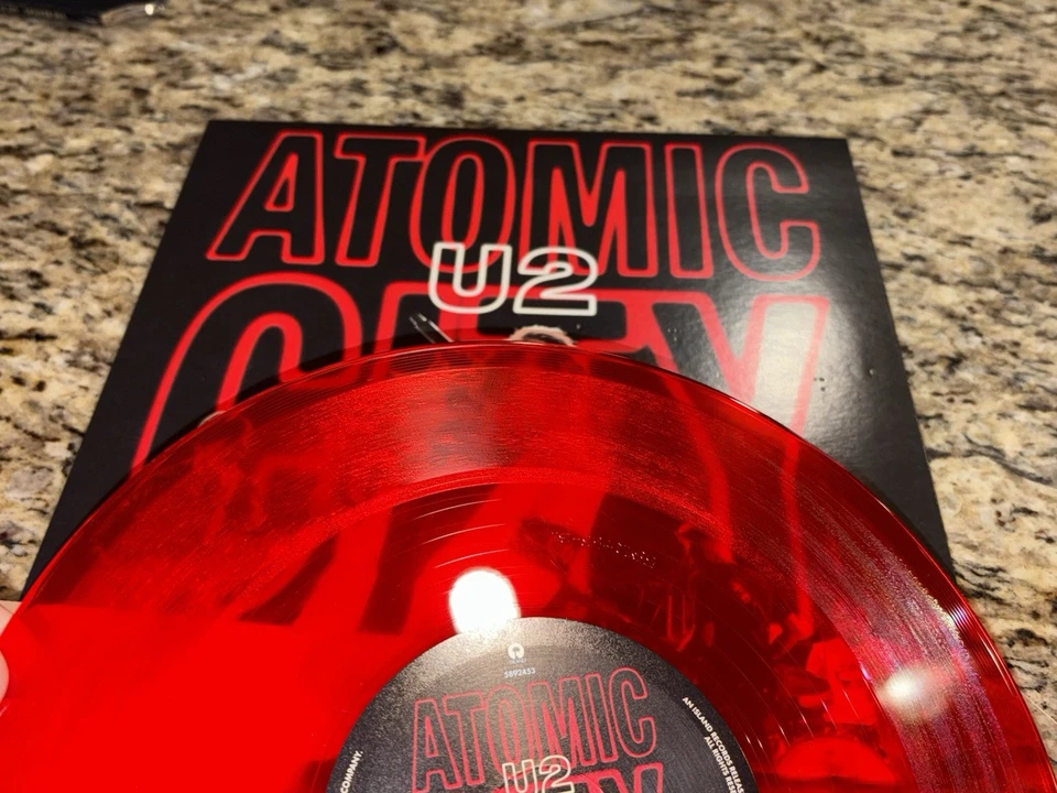 U2 - ATOMIC CITY - LIVE FROM SPHERE  - 10" RED VINYL WITH POSTER - RSD 2024 Foto 2 de 2