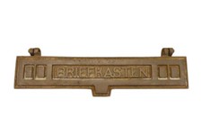Antiker Briefeinwurf, Briefkasten Briefschlitz Briefklappe Türbeschlag 1909